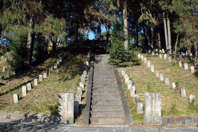 Taukkyan战争墓园