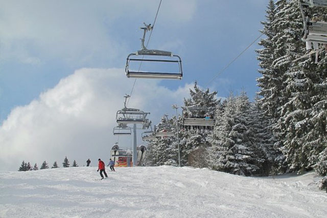 巴尔多内加滑雪场