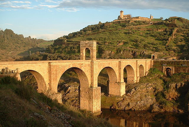萨尔蒂罗马拱桥