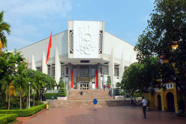 胡志明历史博物馆