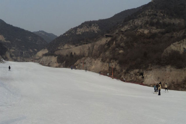 龙山滑雪场