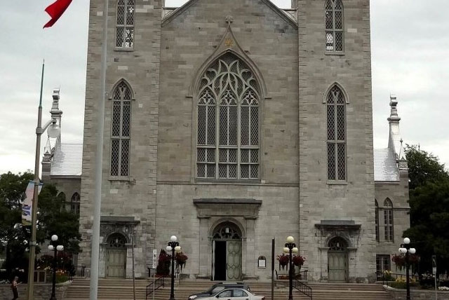 渥太华圣母院