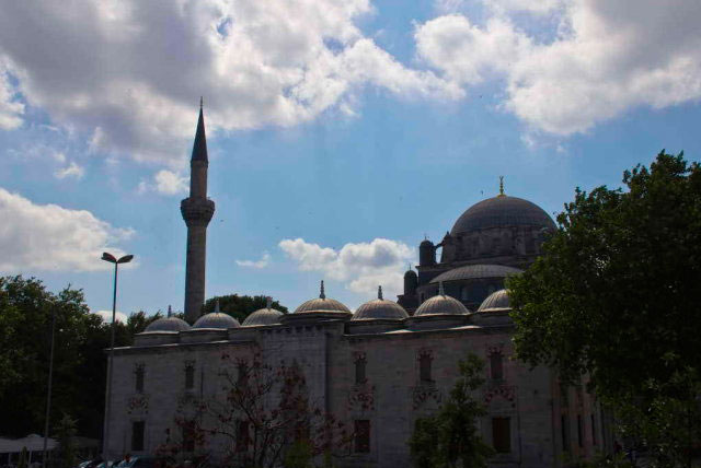 苏丹巴耶塞特二世清真寺