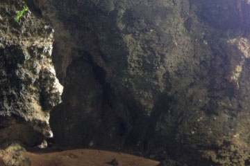 皮莱塔山洞