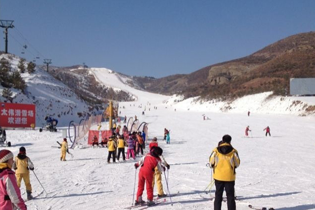 大青山滑雪场